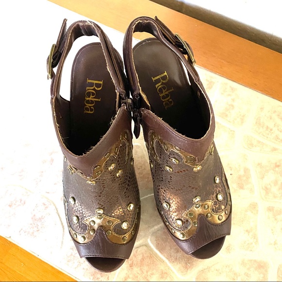 Reba open-heel, peep-toe pump. Size 6.5 M - Picture 3 of 7